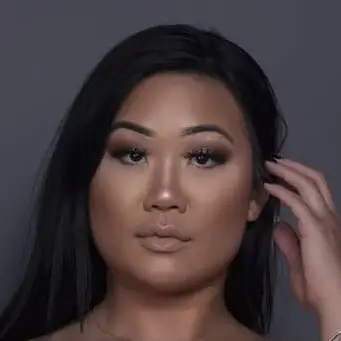 Lisa Wanwisa's avatar