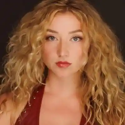 Susie Stellar's avatar